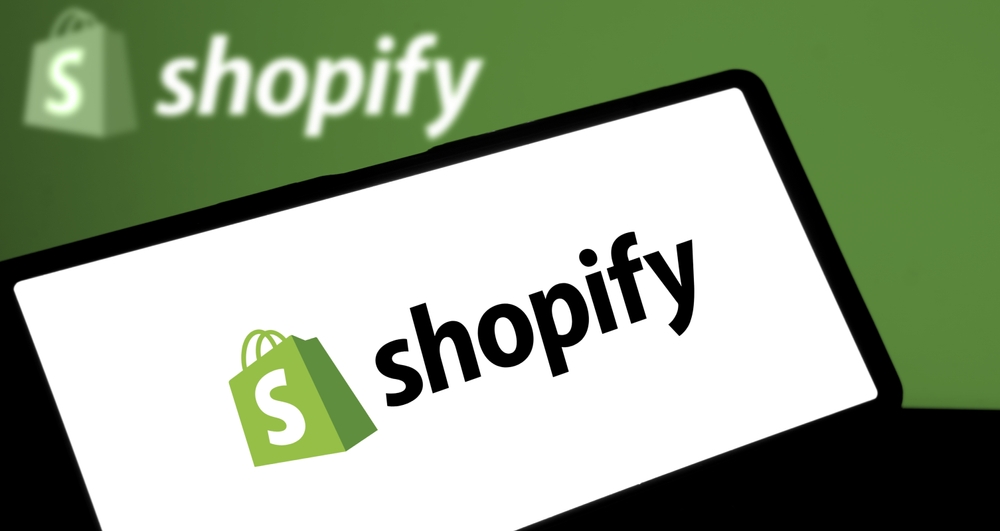 Shopify Partners with Roblox to Revolutionize In-Game Commerce